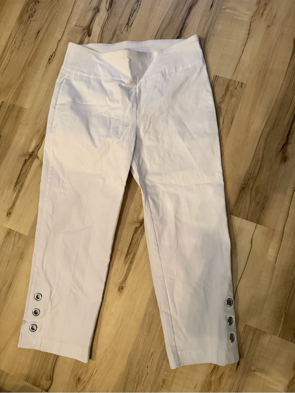 NWOT Zac & Rachel White Cropped Chinos SIZE 10